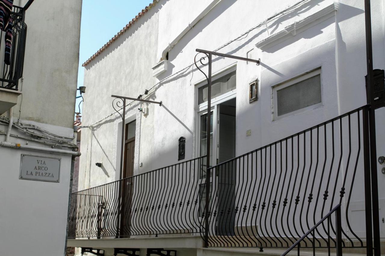 Monte SantʼAngelo Rooms Dimora Arco - Affitti Brevi Italia מראה חיצוני תמונה