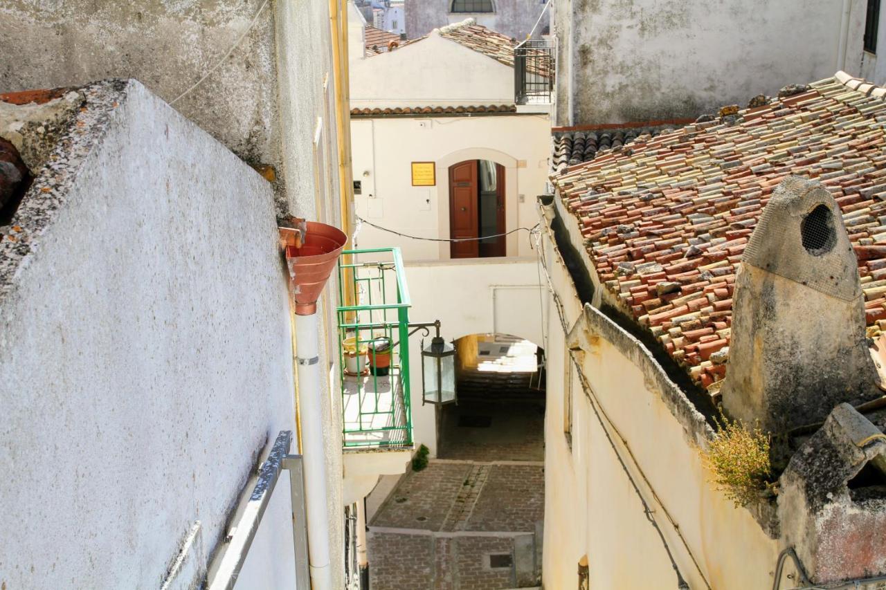 Monte SantʼAngelo Rooms Dimora Arco - Affitti Brevi Italia מראה חיצוני תמונה
