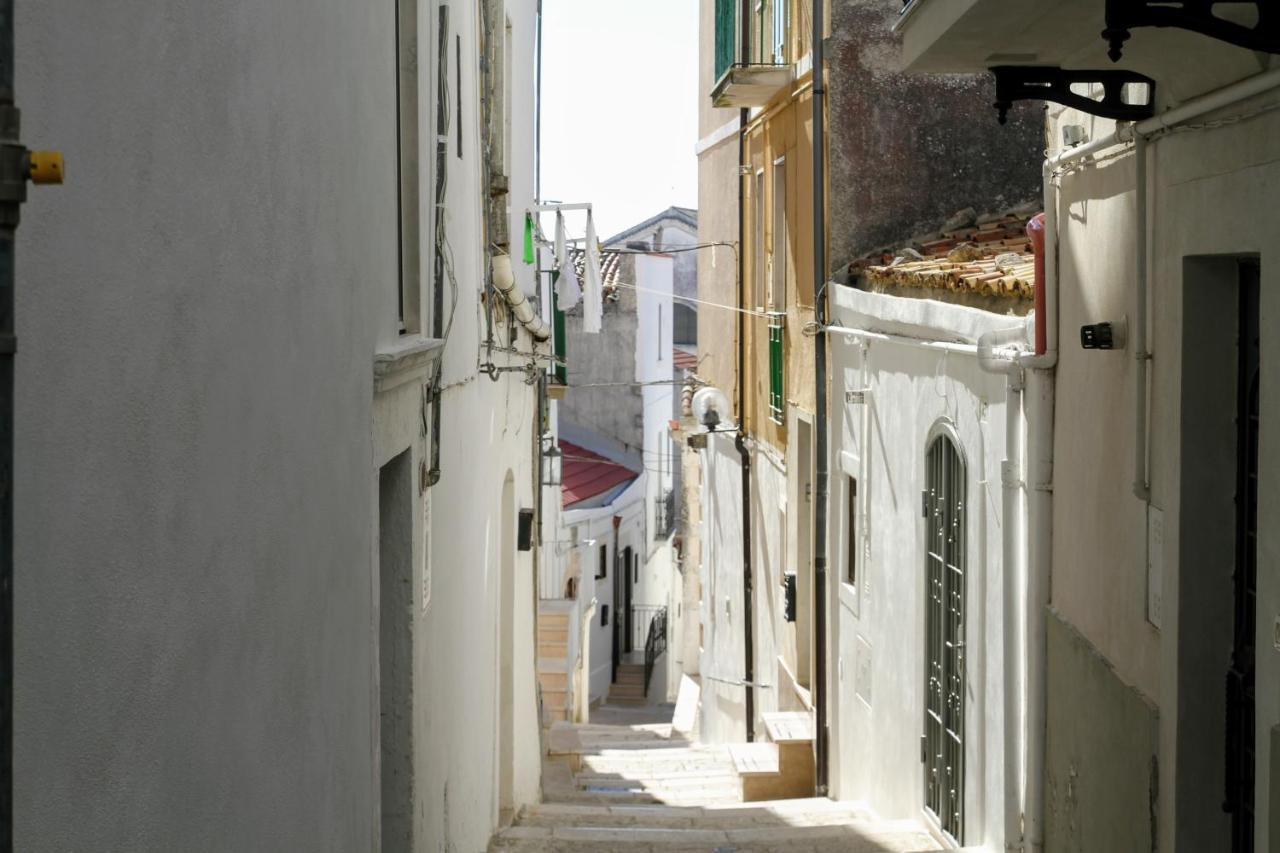 Monte SantʼAngelo Rooms Dimora Arco - Affitti Brevi Italia מראה חיצוני תמונה