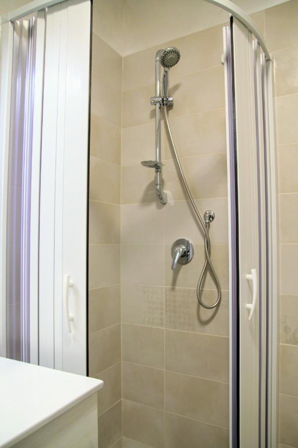Monte SantʼAngelo Rooms Dimora Arco - Affitti Brevi Italia מראה חיצוני תמונה